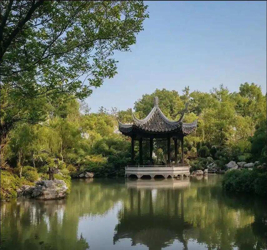 长沙雨花罂粟建筑有限公司